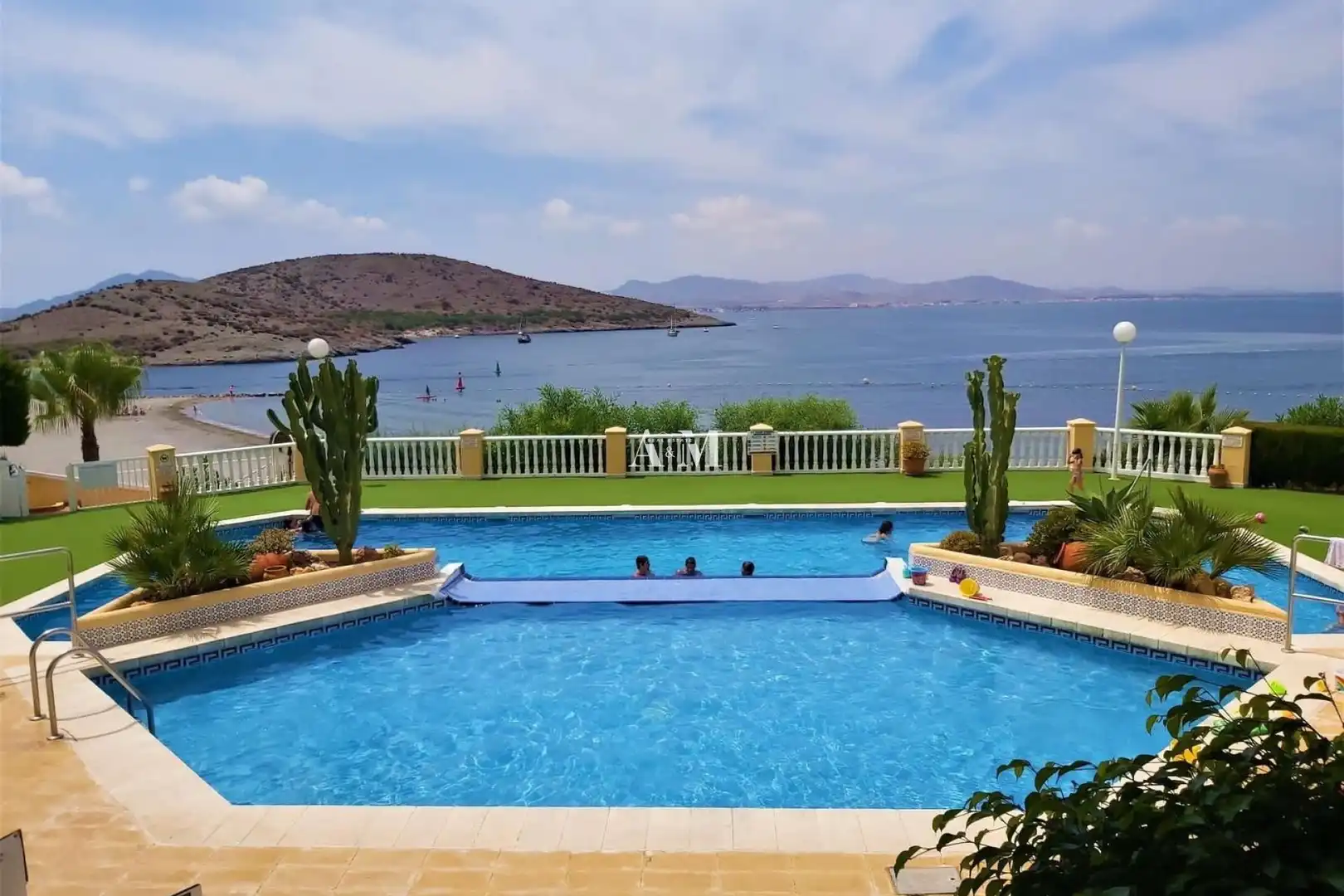 Swimming pool of Detached homes for rent in La Manga del Mar Menor  with Air Conditioner, Heating and Terrace