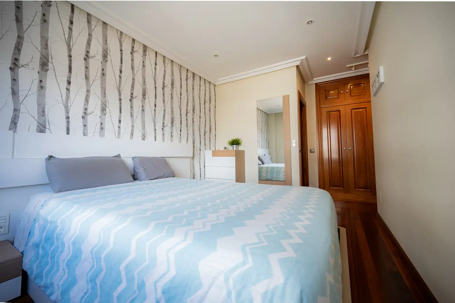 Schlafzimmer von Wohnung zum Verkauf in Oviedo  mit Heizung, Privatgarten und Abstellraum