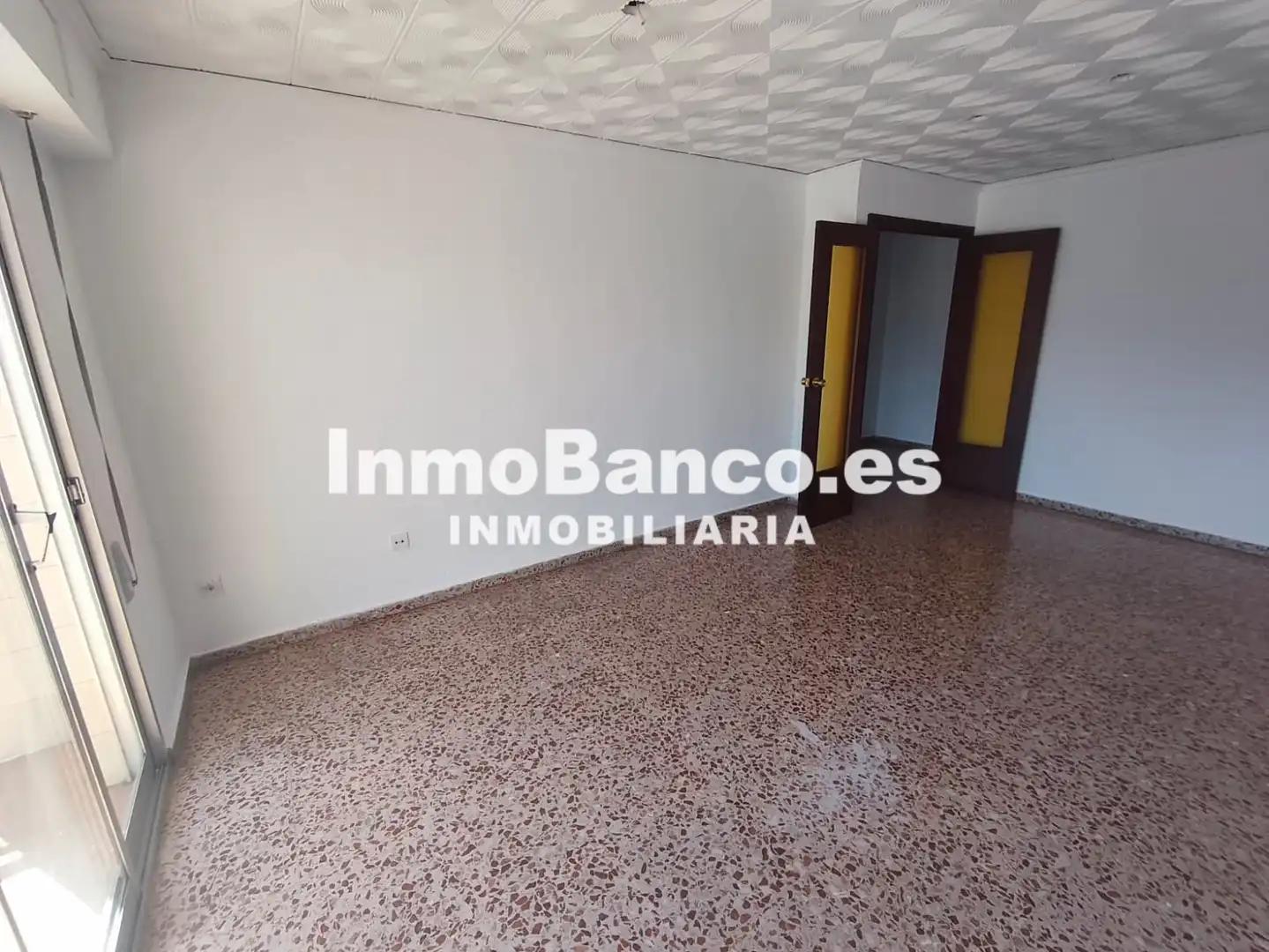 Flat with terrace for sale in Carrer del Poeta Llorente 25, imagen 2