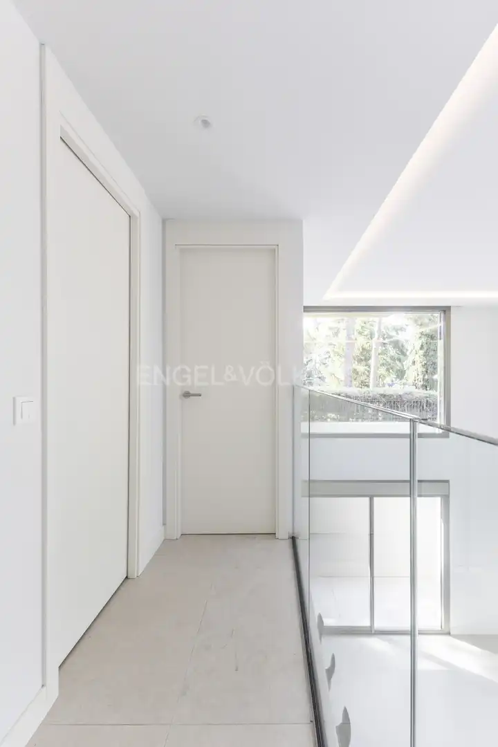 Dúplex en venta en Madrid con Calefacción, Terraza y Trastero