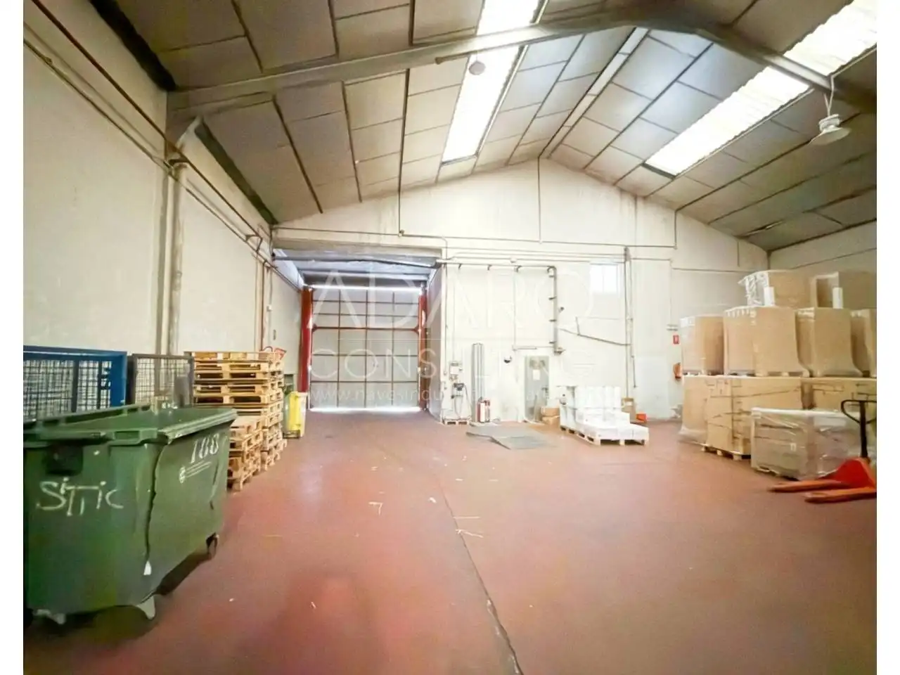 Nave industrial en venta en San Fernando de Henares con Alarma
