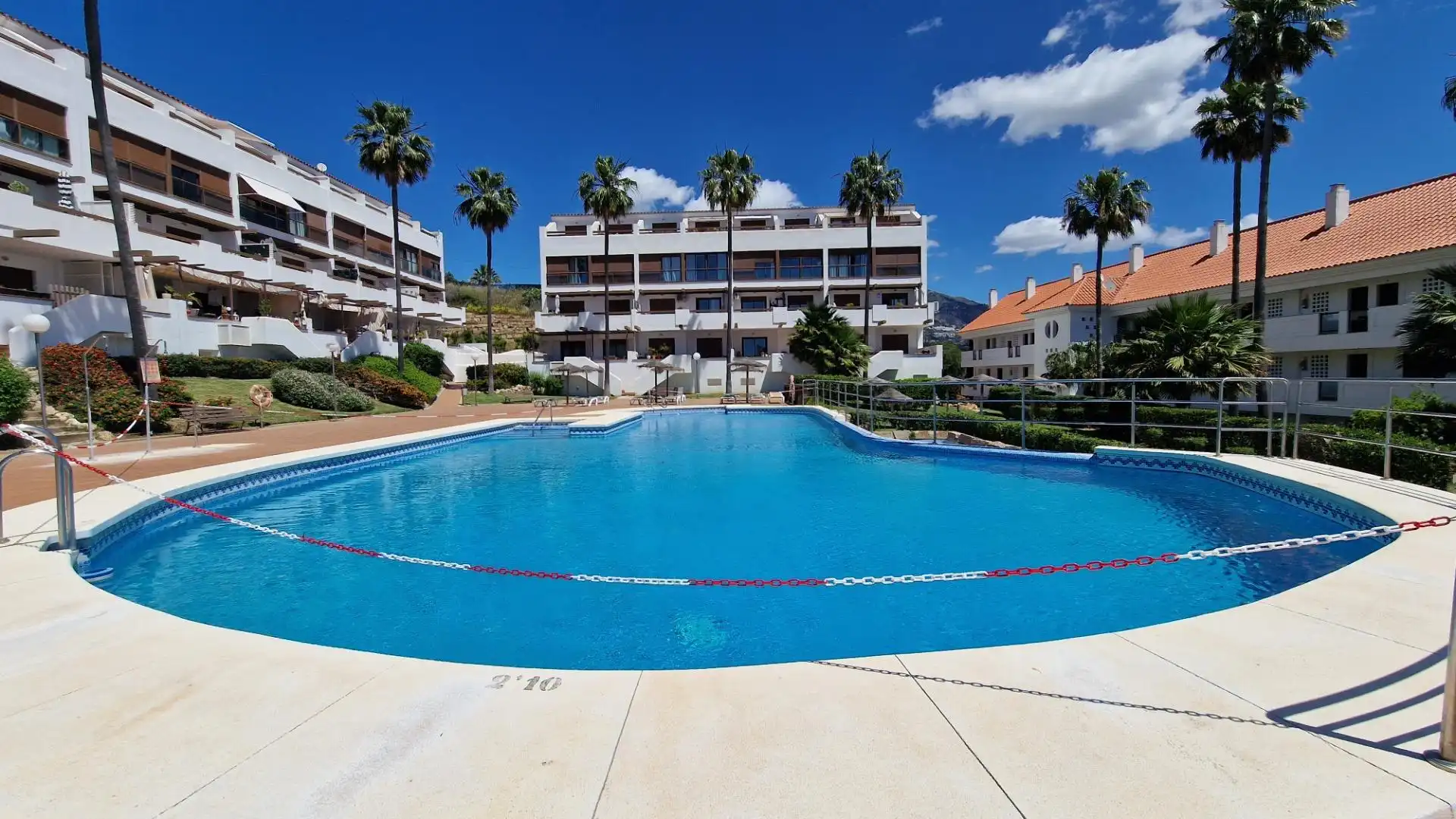 Duplexes for sale in Calle EDIMBURGO DE MIJAS GOLF, Mijas Golf