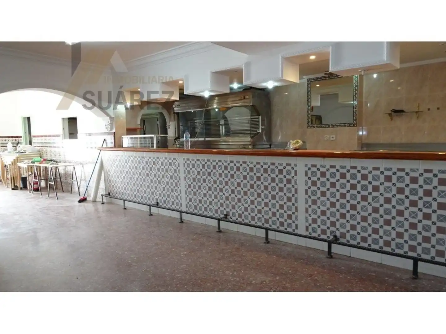 Local comercial en venta en Este - Alcosa- Torreblanca