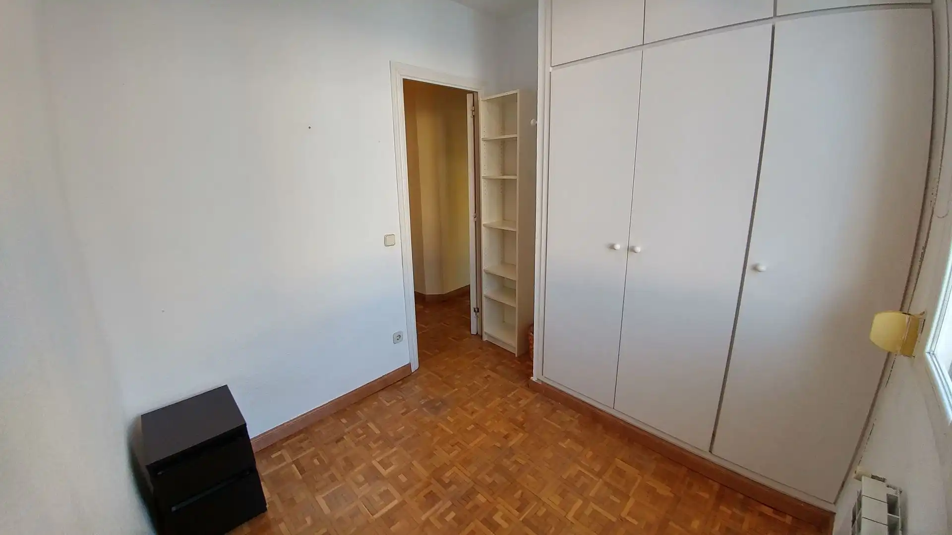 Bedroom of Flat for rent in Madrid  with Air Conditioner and Heating