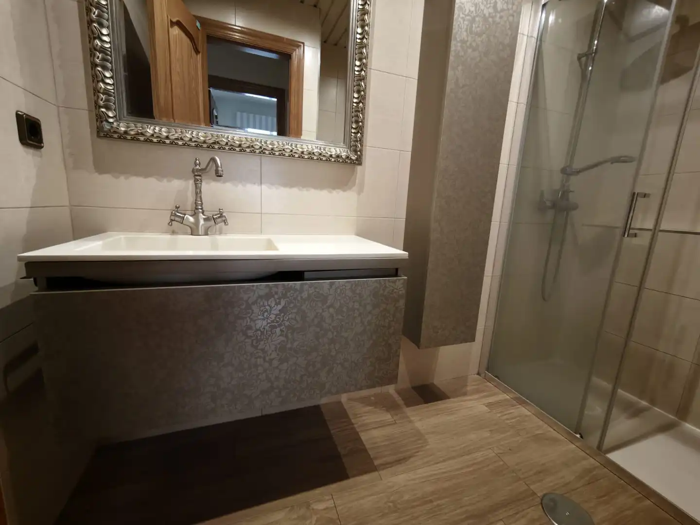 Bany de Dúplex en venda en Albacete amb Calefacció, Parquet i Jacuzzi