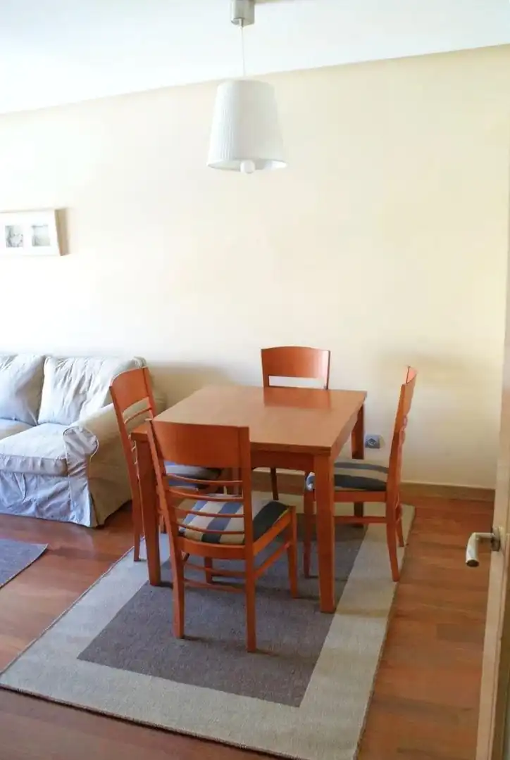 Comedor de Piso de alquiler en Oviedo  con Calefacción, Trastero y Amueblado