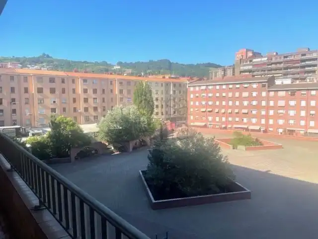 Piso de alquiler en San Pedro de Deusto - La Ribera