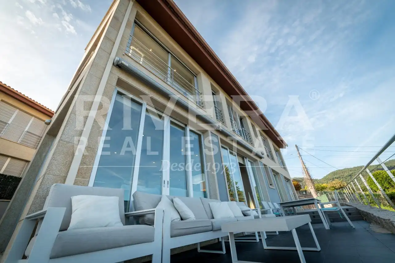 Terraza de Casa o chalet en venta en Poio con Calefacción, Jardín privado y Terraza