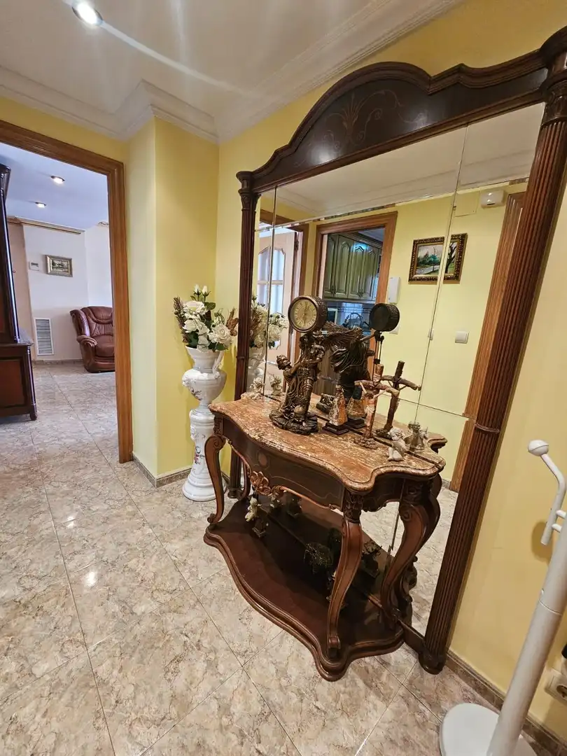 Flat for sale in Valencia  with Air Conditioner, Storage room and Balcony