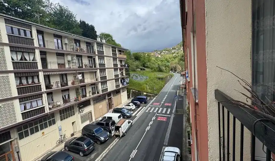 Vista exterior de Piso en venta en Ibarra con Calefacción