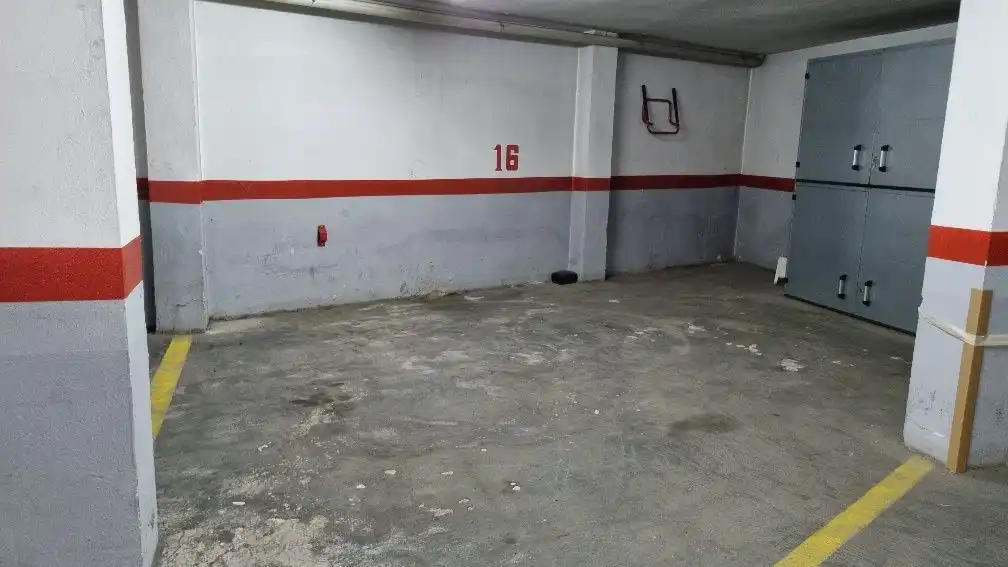 Einzelparkplatz zur Miete in Centre, imagen 3