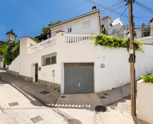 Vista exterior de Casa o xalet en venda en  Granada Capital amb Aire condicionat, Terrassa i Piscina