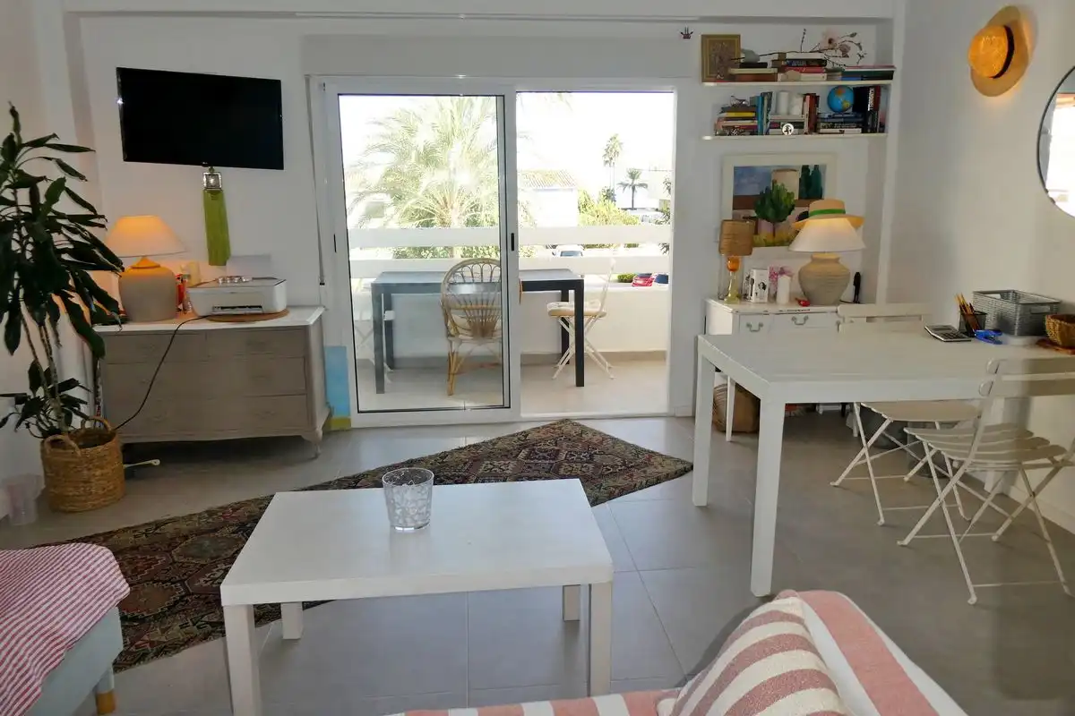 Appartement compact à vendre à Las Marinas / Les Marines