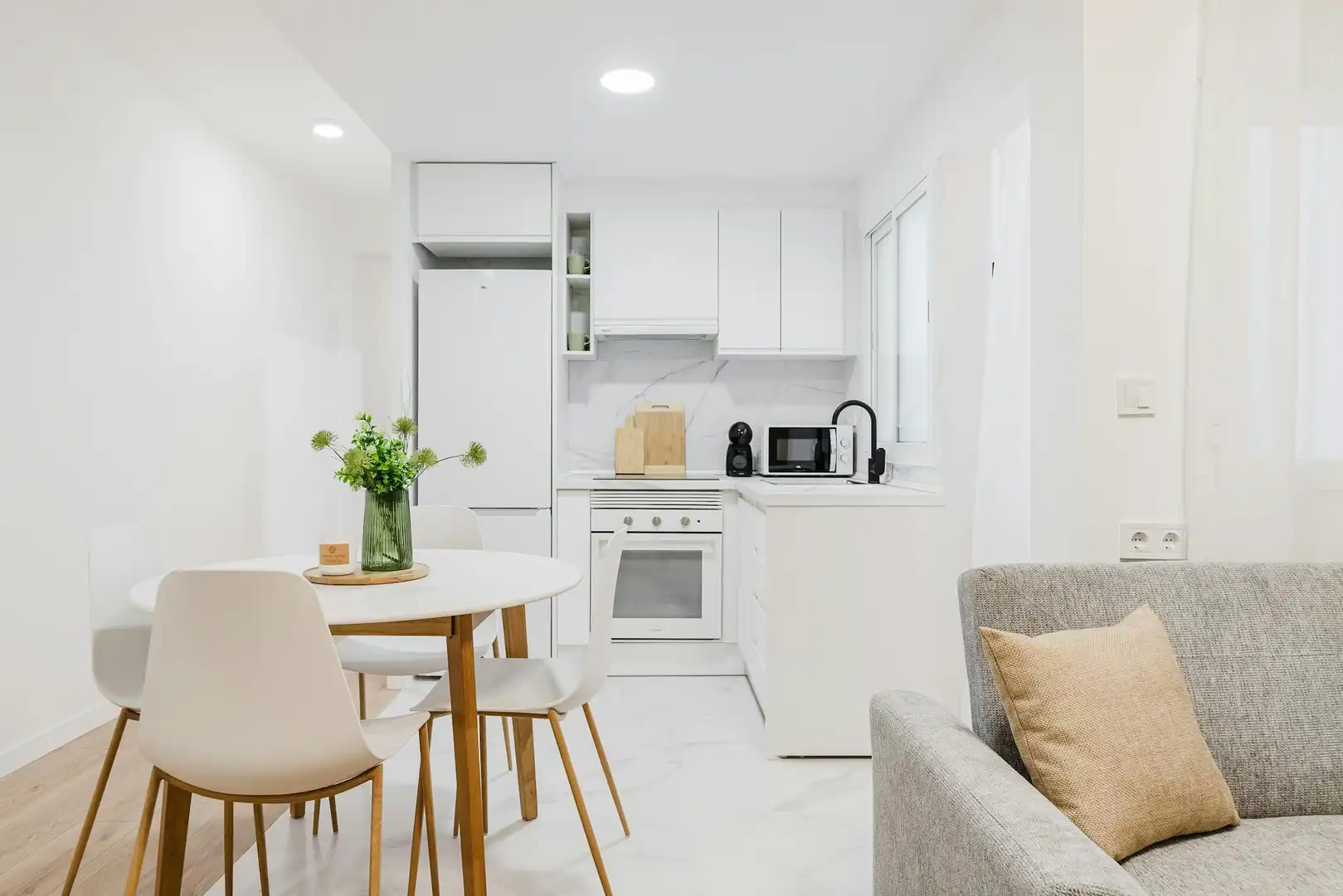 Kitchen of Flat for share in Valencia  with Heating, Furnished and Washing machine