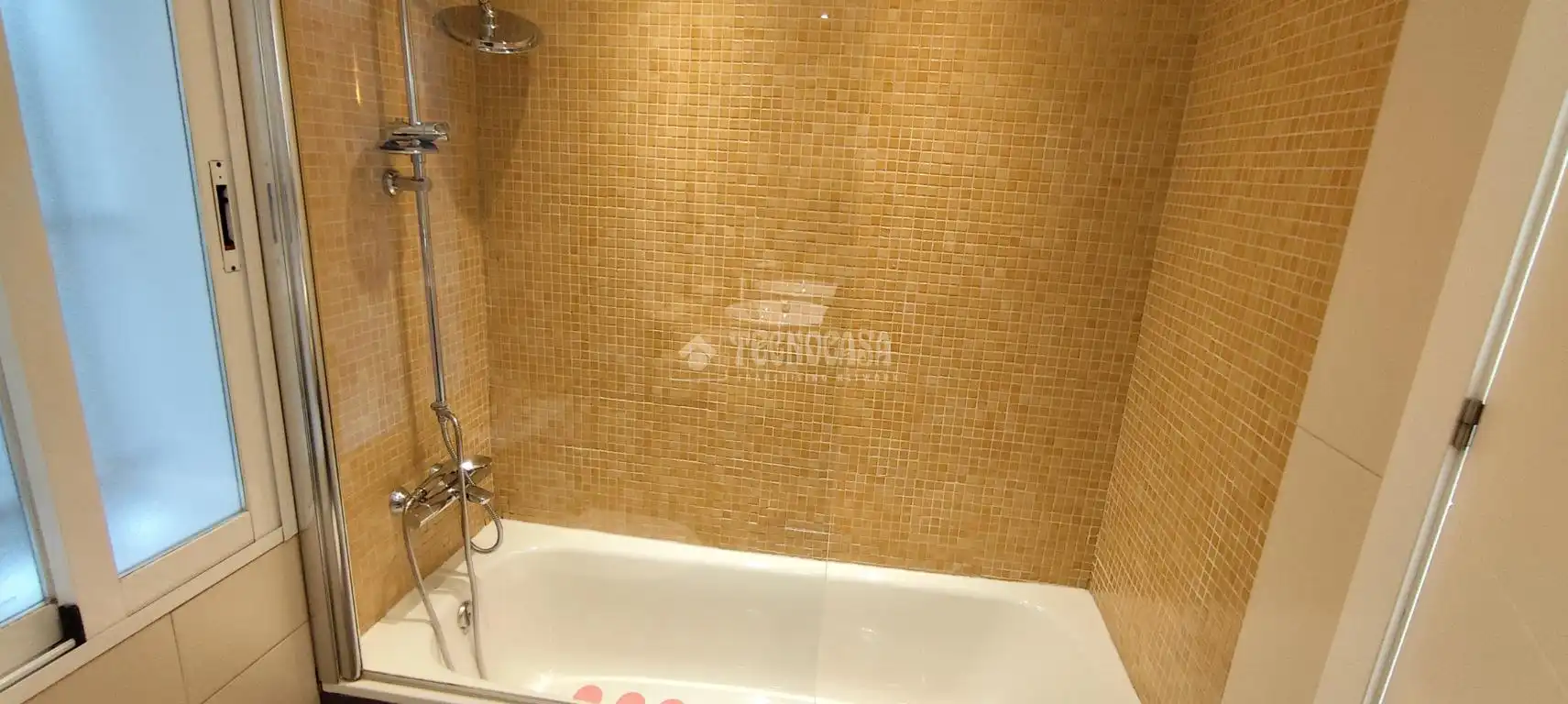 Baño de Piso en venta en Madrid con Balcón