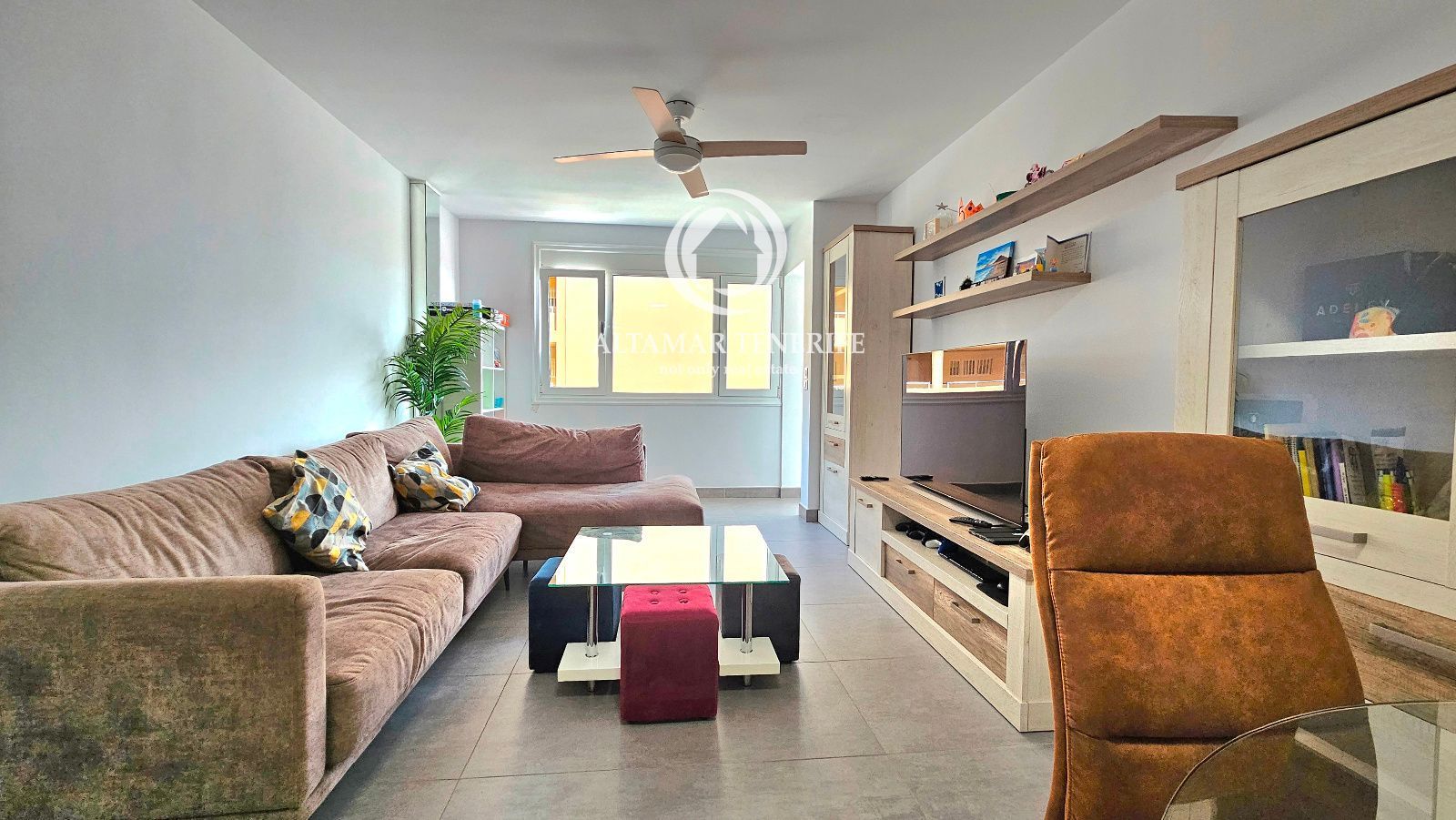 Sala d'estar de Apartament en venda en Granadilla de Abona amb Terrassa i Moblat