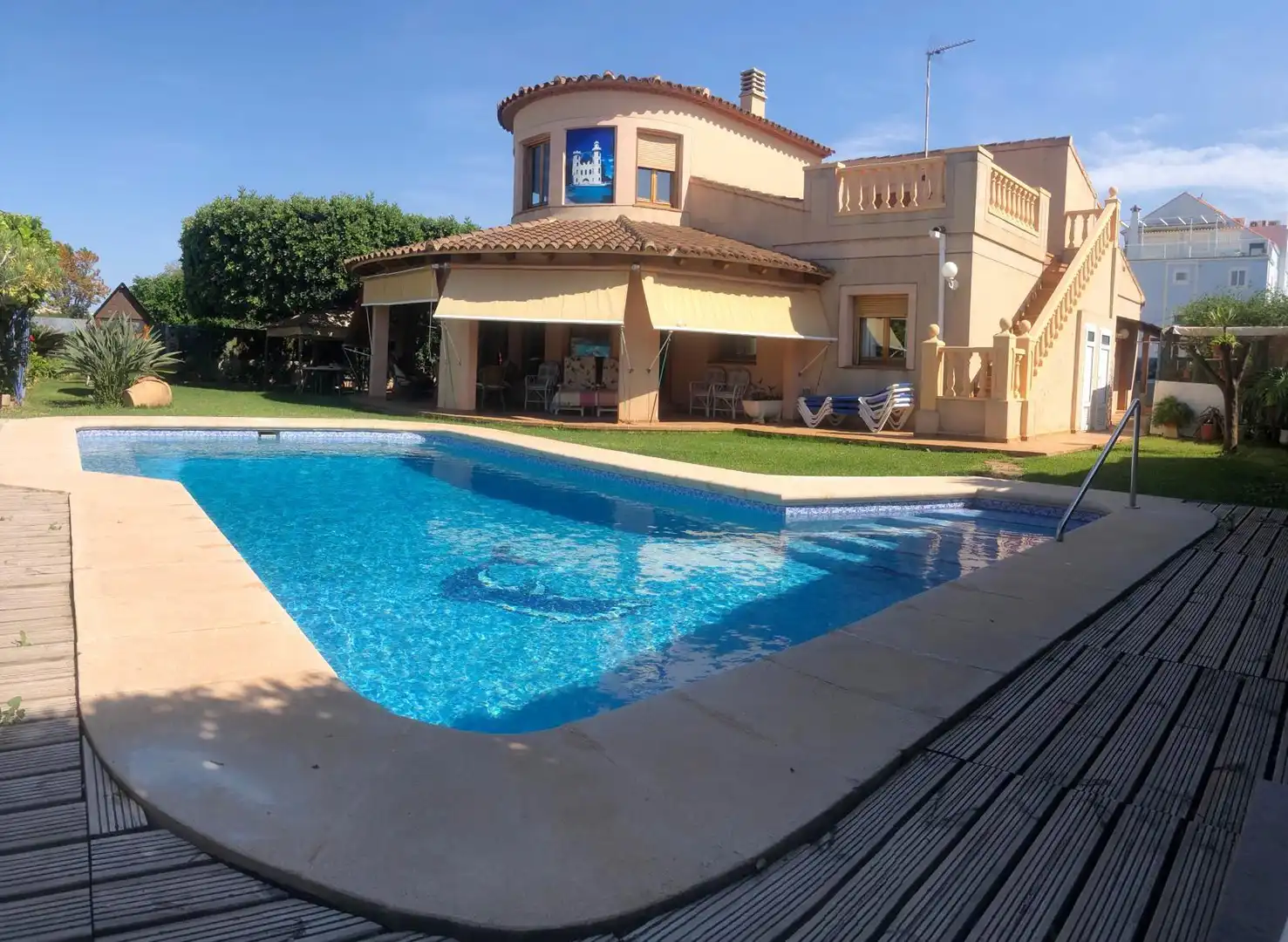 Schwimmbecken von Haus oder Chalet zur Miete in Dénia mit Klimaanlage, Heizung und Privatgarten