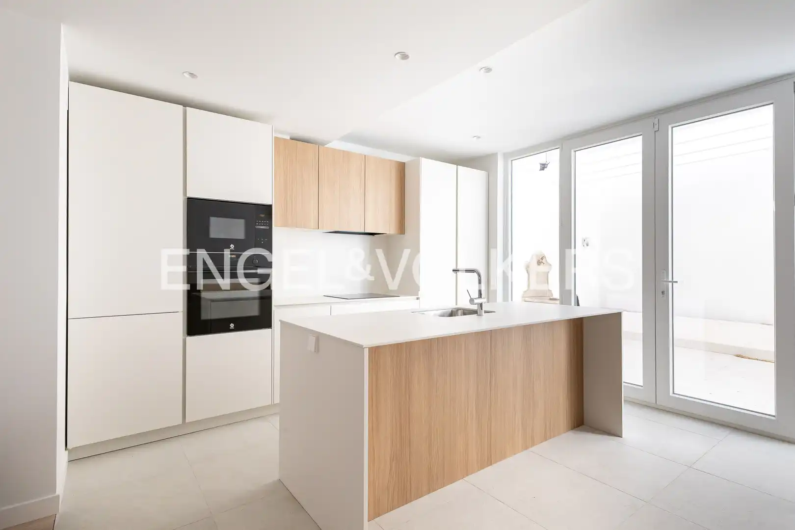 Kitchen of Houses for rent in  Madrid Capital  with Air Conditioner, Heating and Terrace