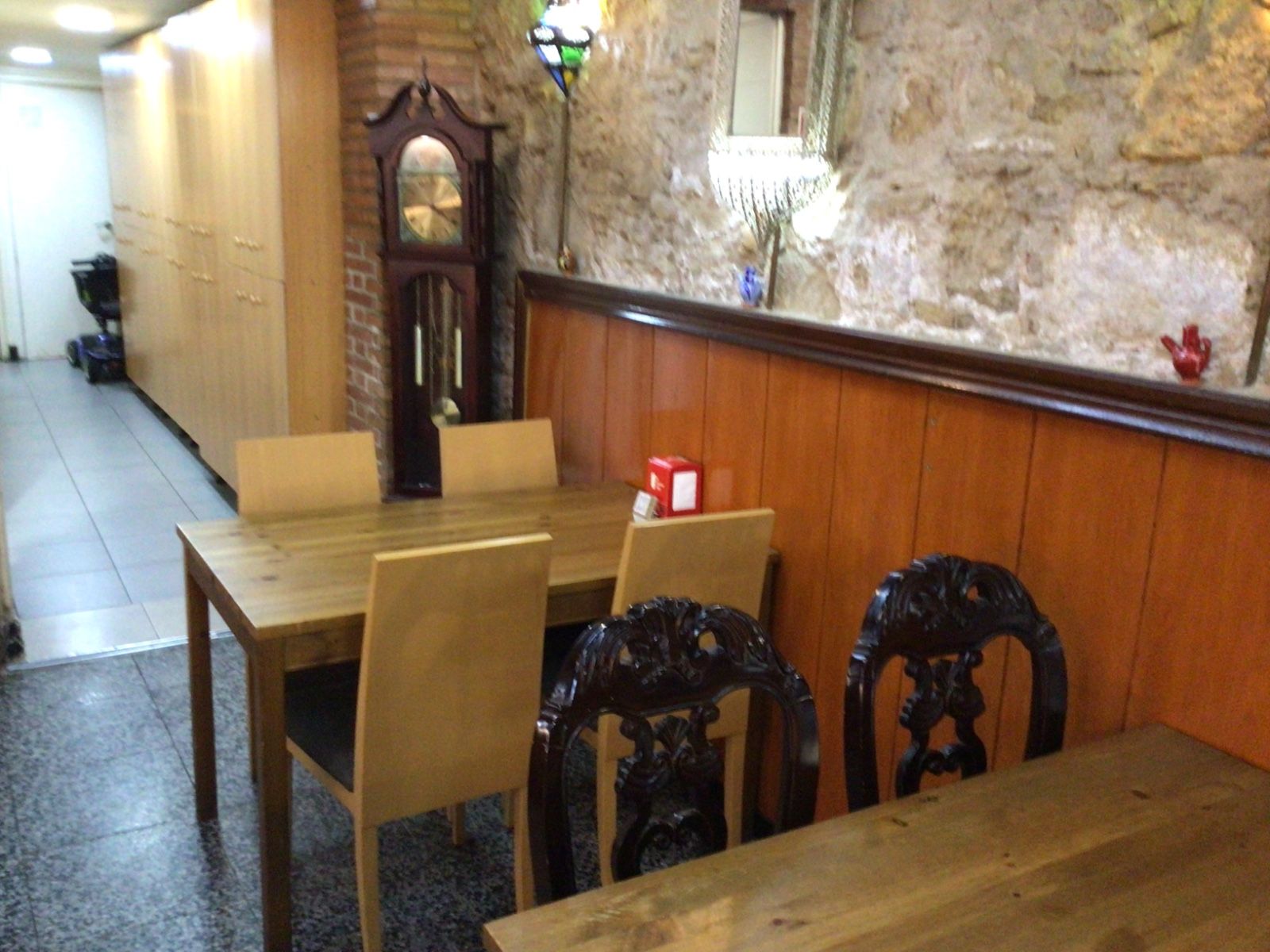 Comedor de Local en traspaso en  Barcelona Capital con Aire acondicionado, Calefacción y Amueblado