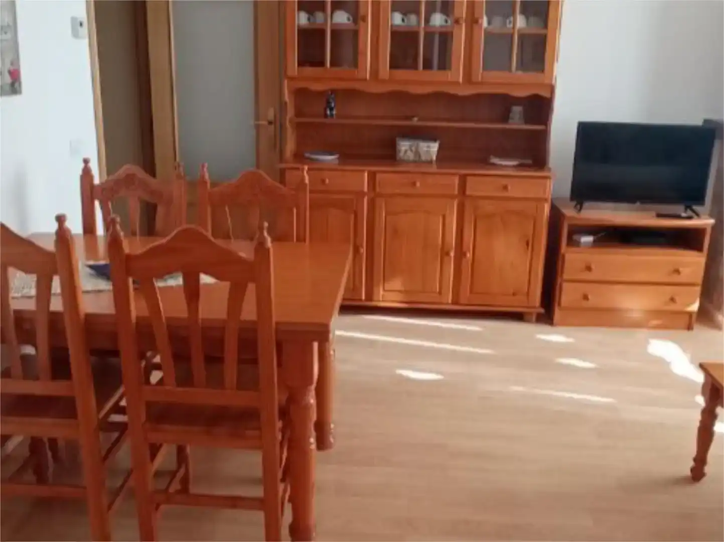 Menjador de Pis de lloguer en Bronchales amb Parquet, Traster i Moblat