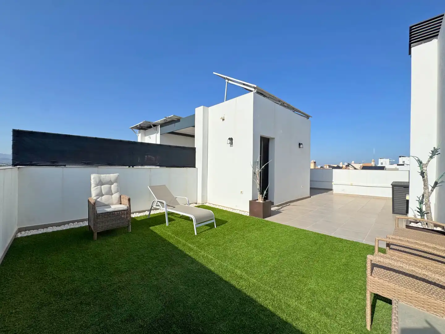 Terrassa de Casa adosada en venda en Alhaurín de la Torre amb Aire condicionat, Calefacció i Jardí privat