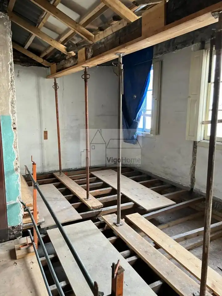 Attic for sale in Vigo   with Heating