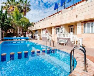 Swimming pool of Building for sale in Torrevieja