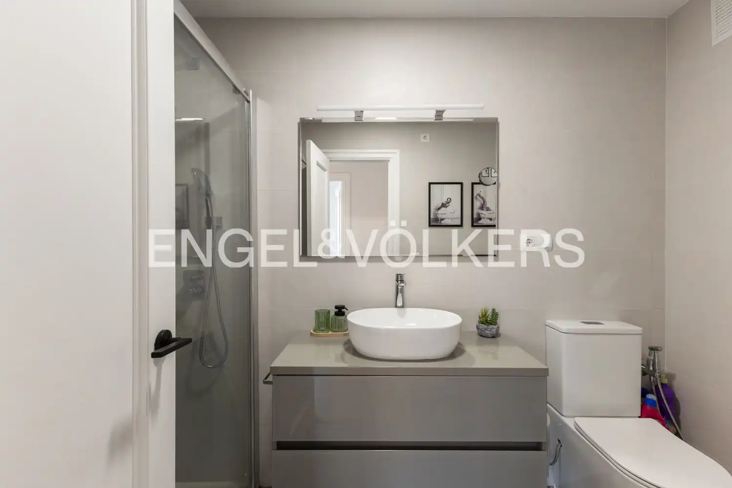Baño de Piso de alquiler en Mislata con Aire acondicionado, Calefacción y Terraza