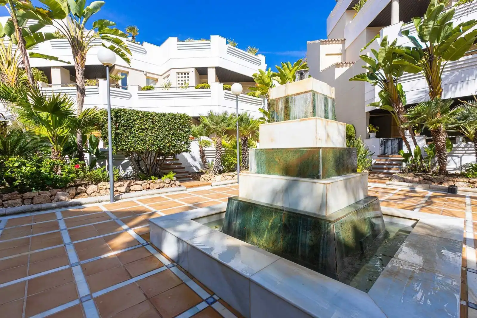 Mini appartamento con piscina in vendita a Nueva Andalucía, imagen 13