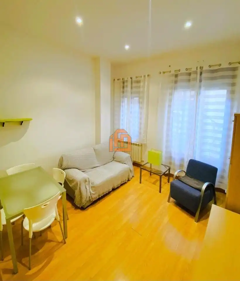 Apartament de lloguer a Calle Cascaleria, Casco Antiguo