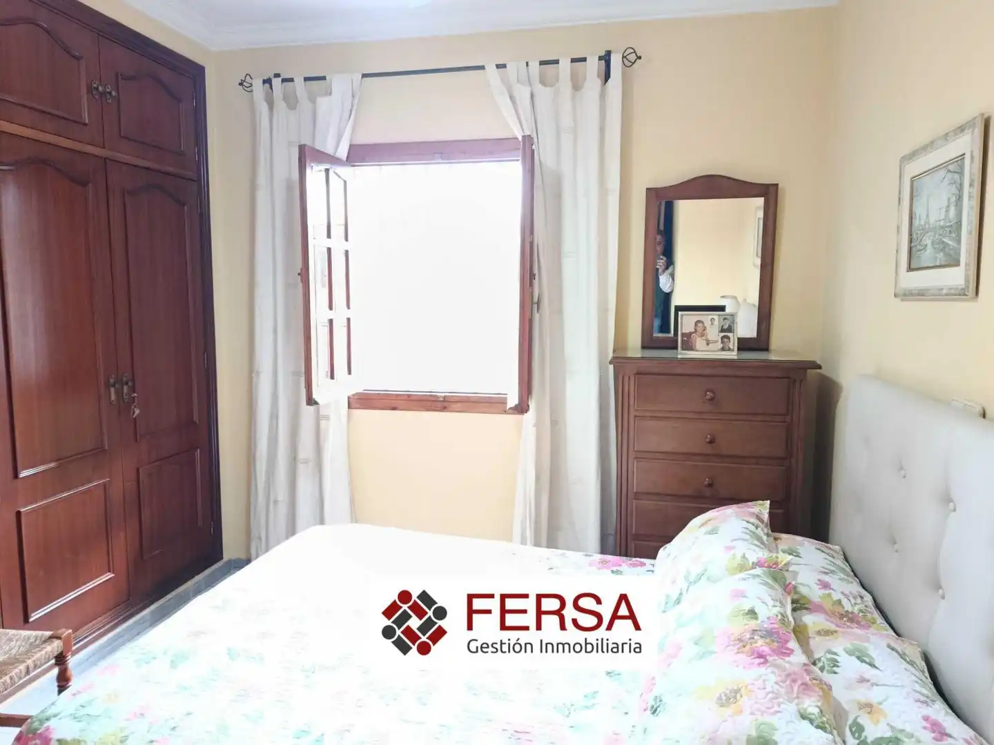 Dormitori de Casa o xalet en venda en El Puerto de Santa María amb Jardí privat, Terrassa i Traster