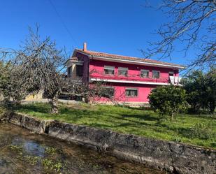 Vista exterior de Finca rústica en venda en Cabezón de la Sal amb Calefacció, Jardí privat i Terrassa