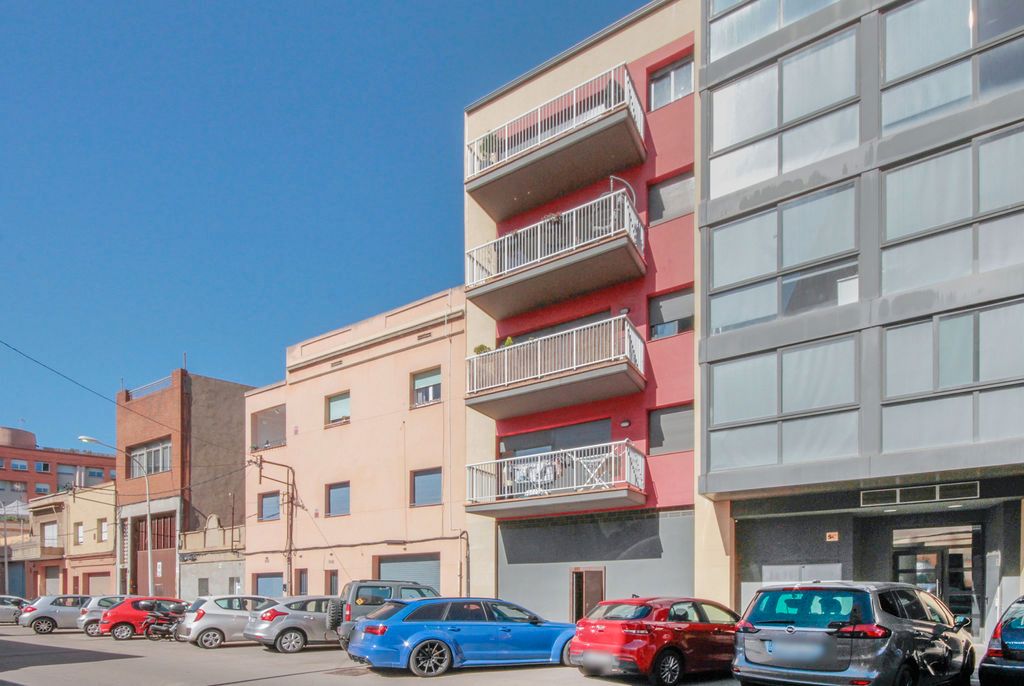 Exterior view of Premises for sale in Badalona
