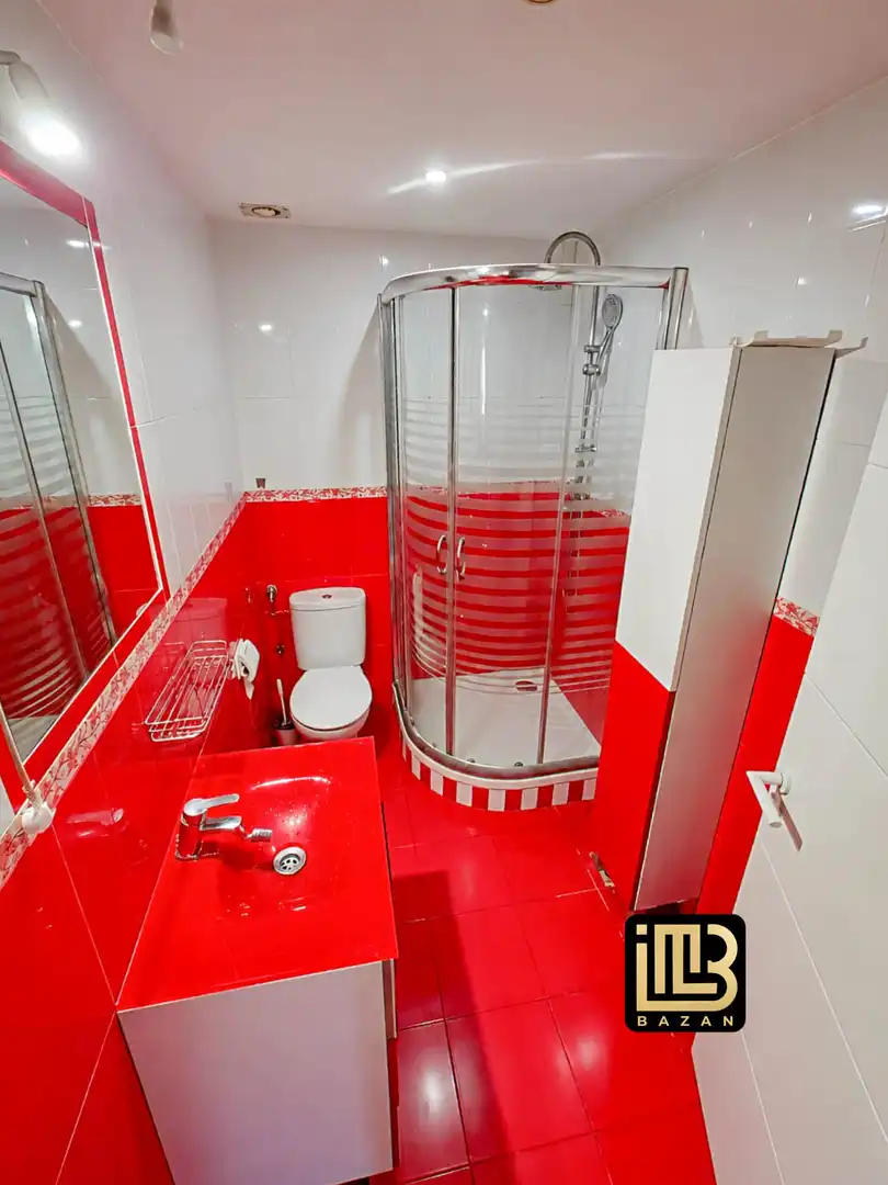 Baño de Piso de alquiler en Málaga con Aire acondicionado, Calefacción y Amueblado