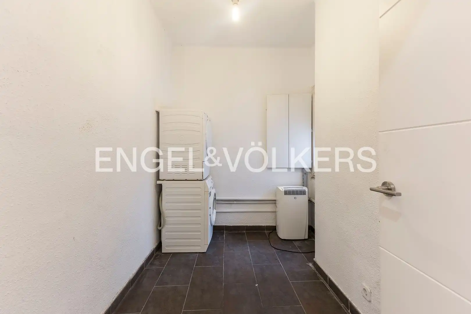 Ático en venta en Barcelona con Calefacción, Terraza y Balcón