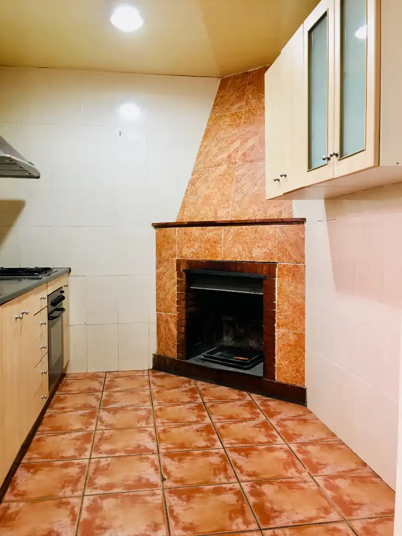 Cocina de Piso en venta en Corbera de Llobregat con Calefacción, Parquet y Trastero