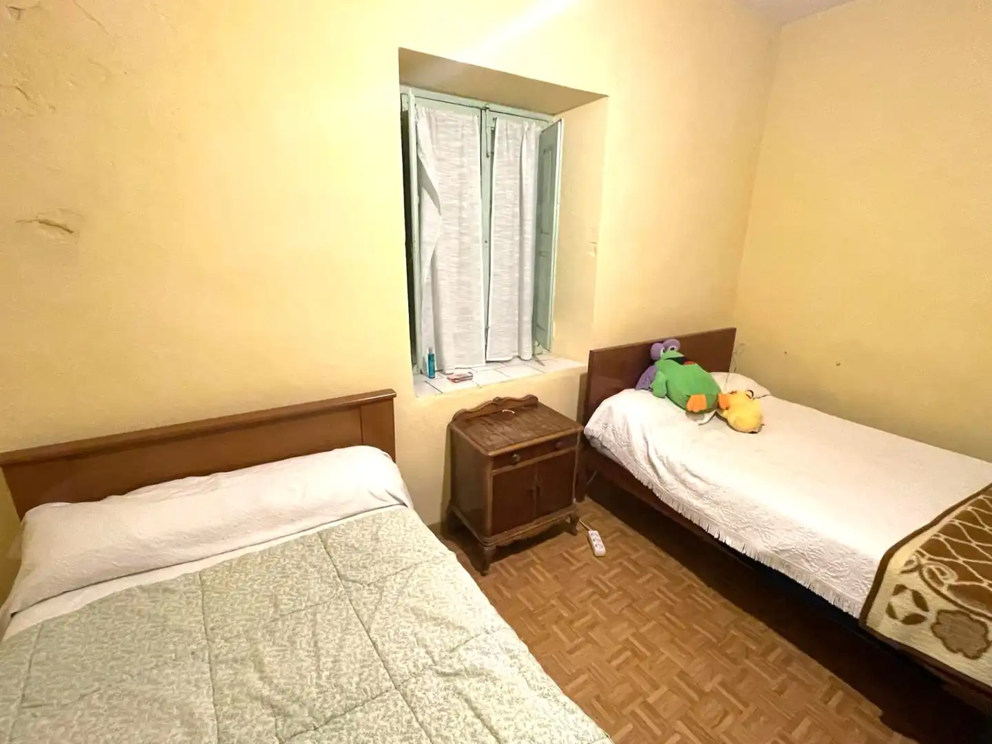 Habitación de Casa o chalet en venta en Vegacervera con Trastero y Amueblado