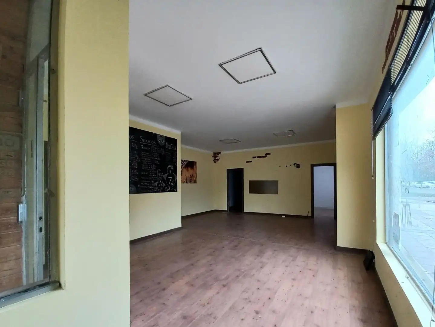 Commercial properties for rent in N/A, Universidad - Las Huelgas