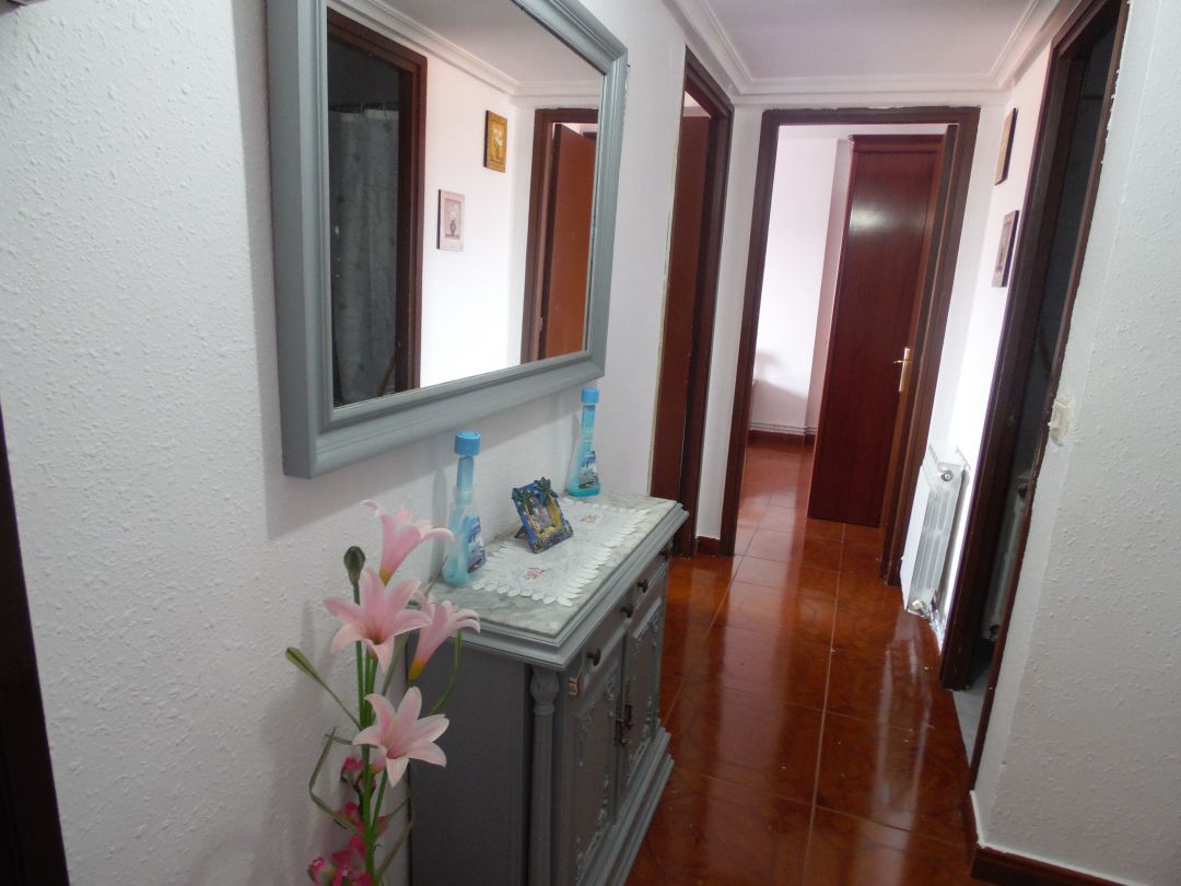 Piso de alquiler en Medina de Pomar