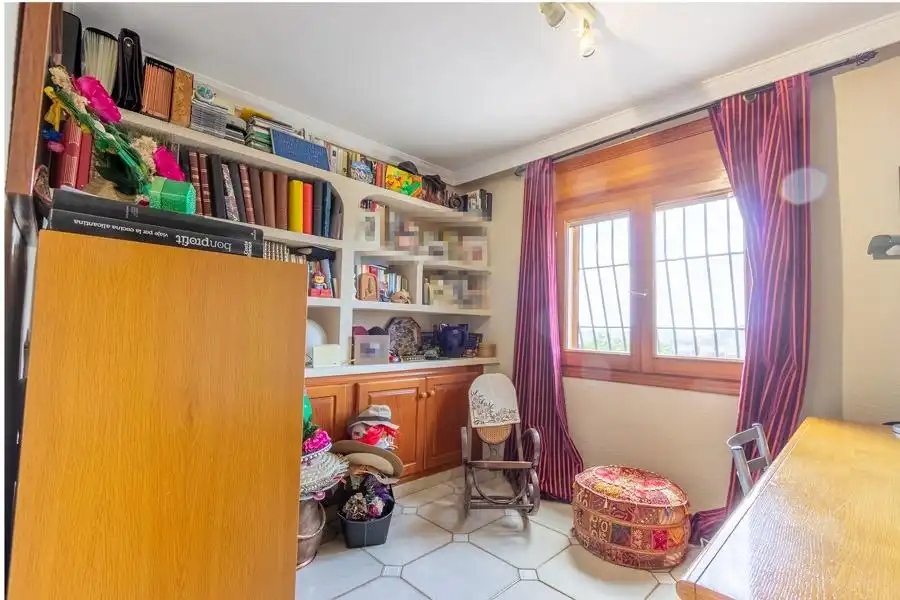 Dormitori de Casa o xalet en venda en Finestrat amb Jardí privat, Terrassa i Traster