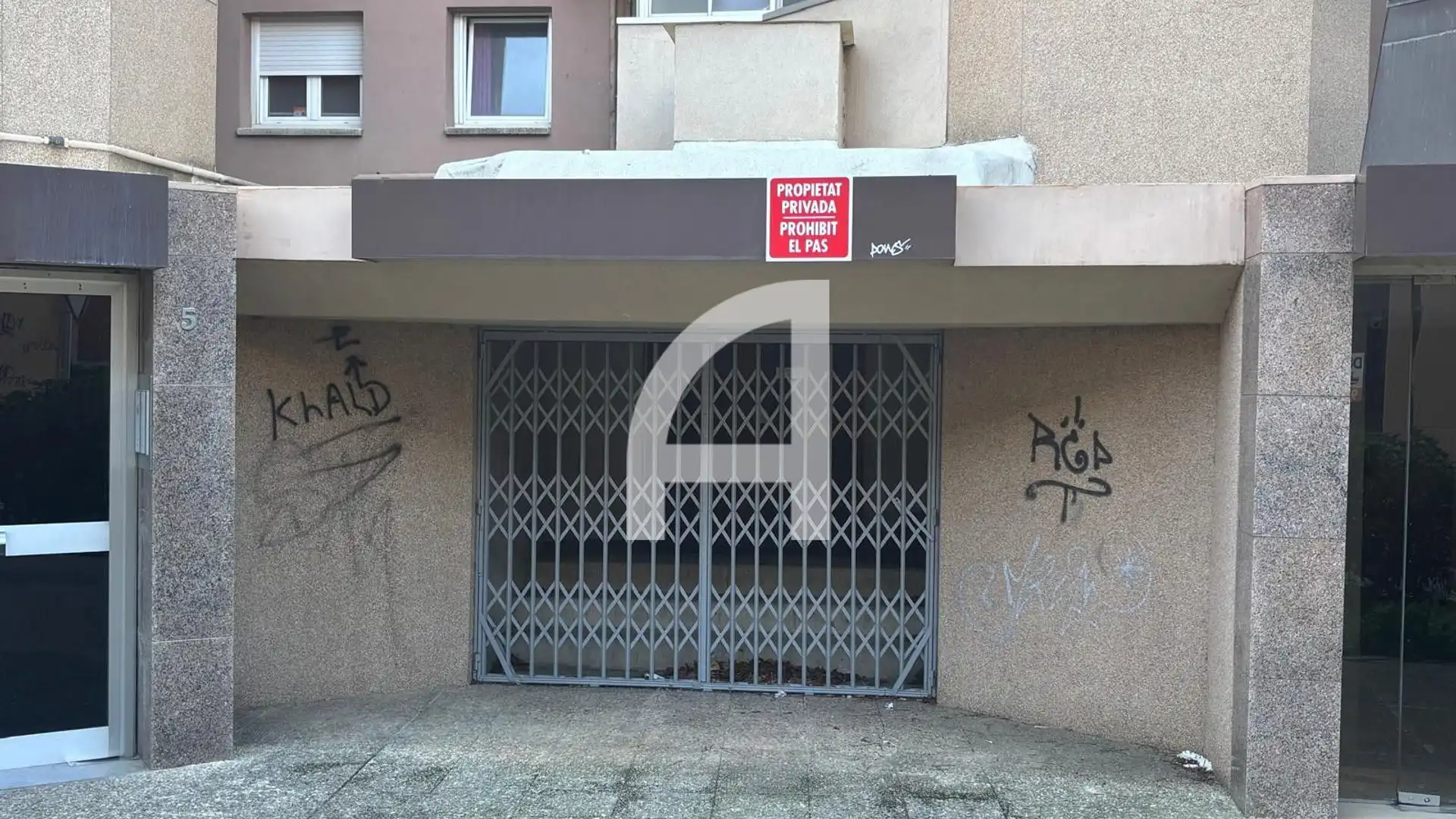 Parking of Office for sale in Terrassa