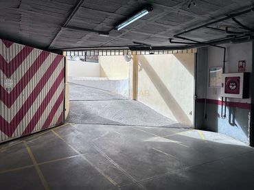 Parcheggio in vendita a Maestra Miret