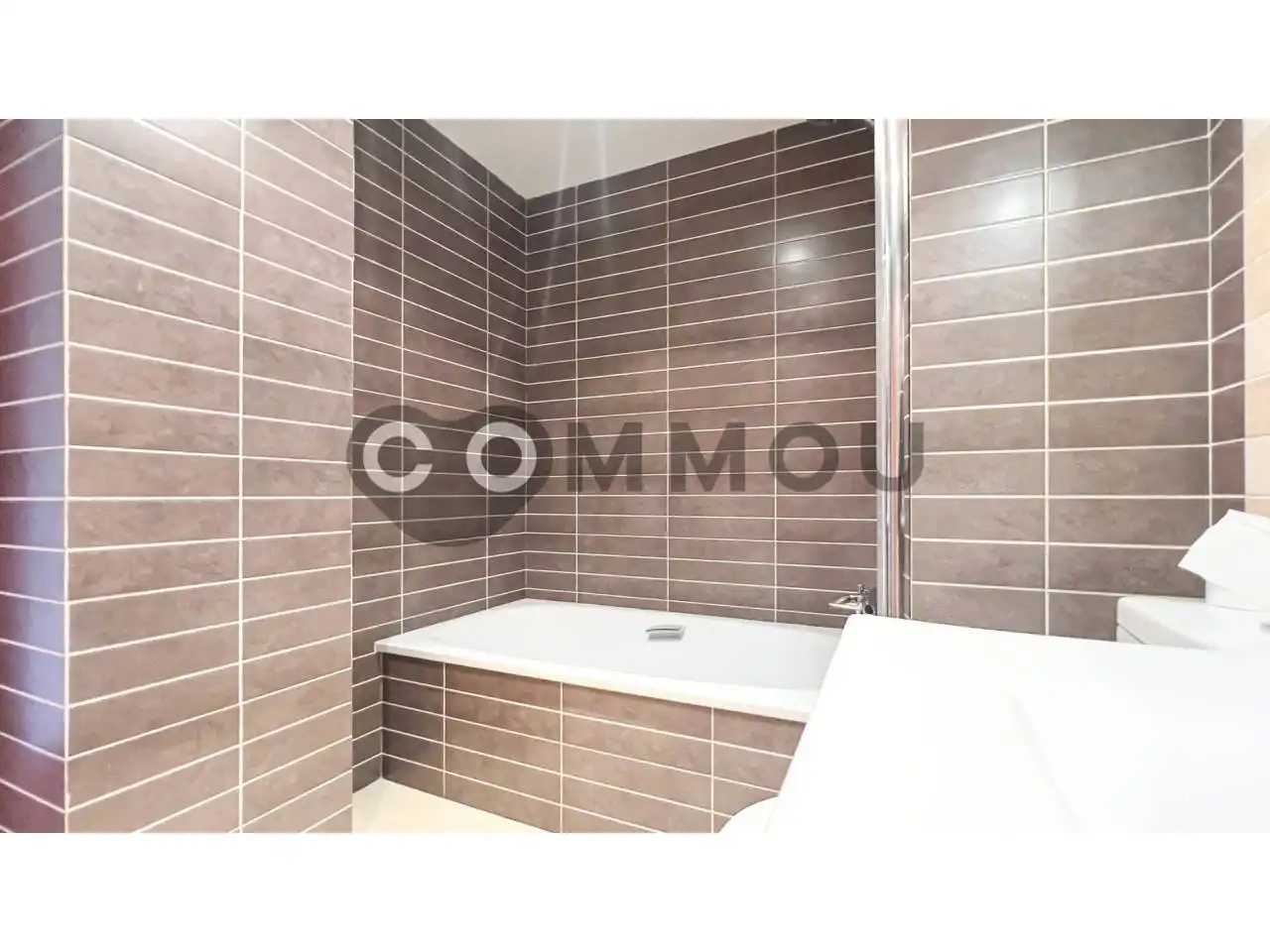 Baño de Piso en venta en Vic con Aire acondicionado, Calefacción y Parquet