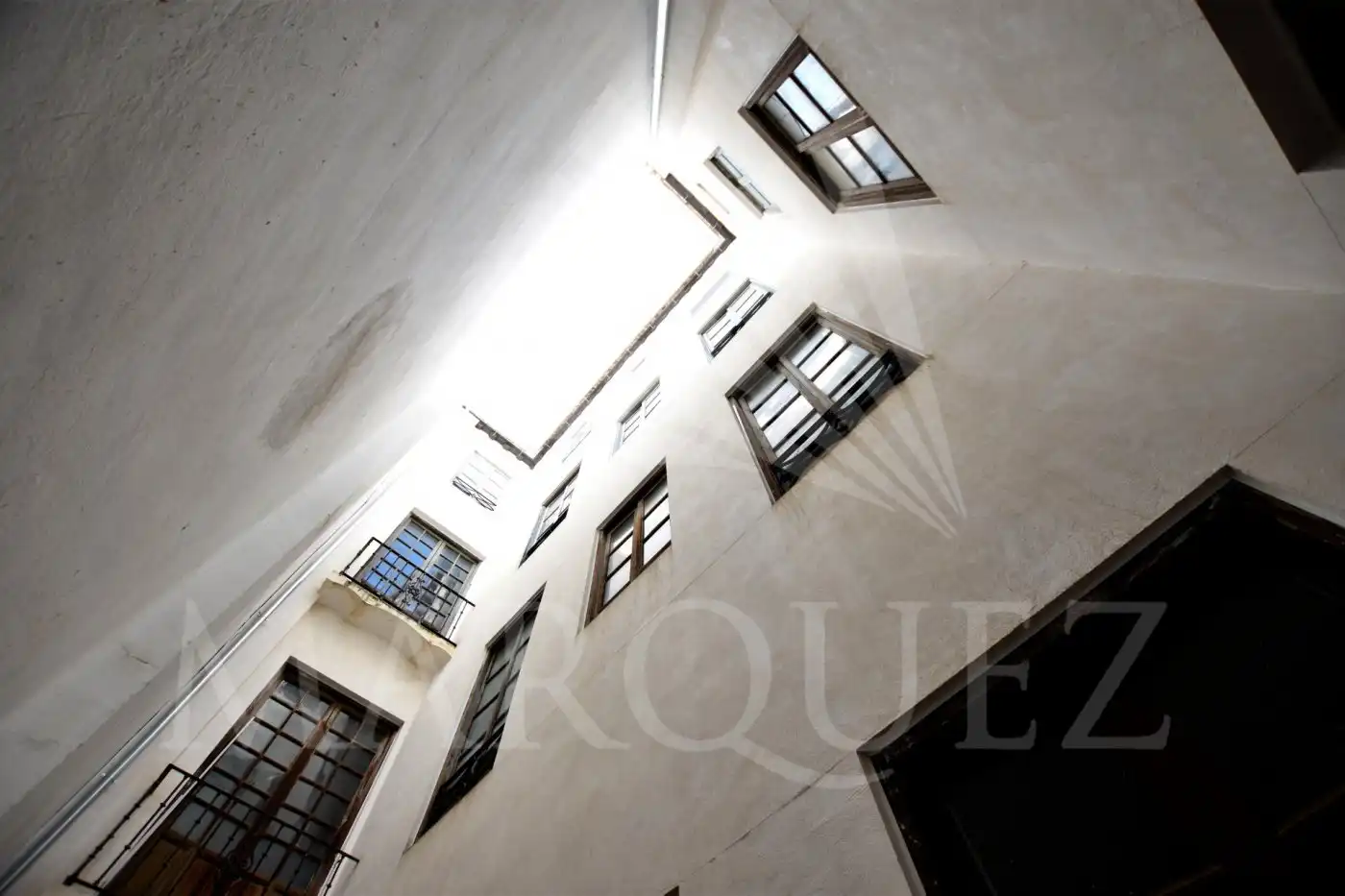 Außenansicht von Gebäude zum Verkauf in Granada