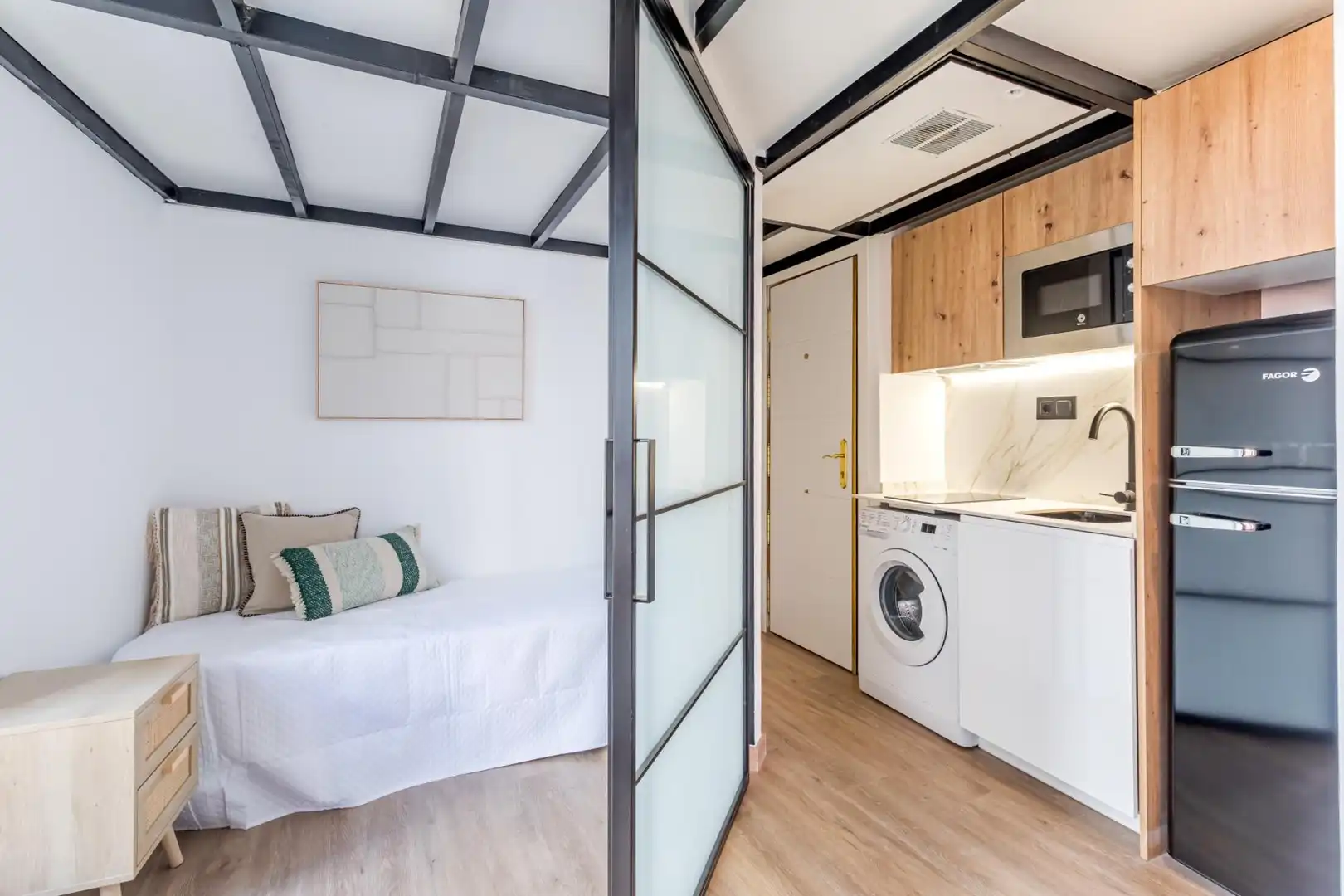 Habitación de Piso de alquiler en Madrid con Aire acondicionado, Calefacción y Amueblado