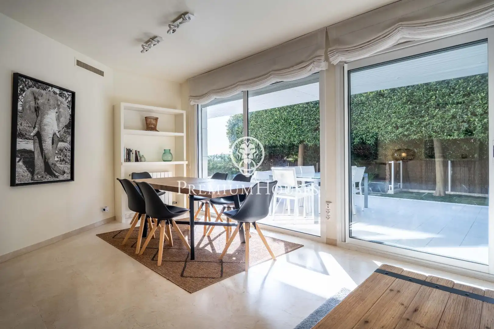 Dining room of Ground floor for sale in Sitges  with Air Conditioner, Heating and Private garden
