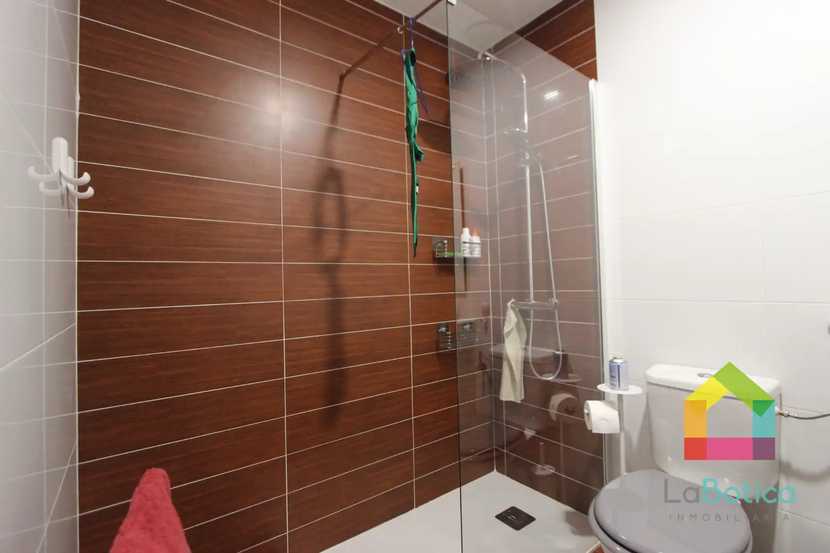 Baño de Casa adosada de alquiler en Nambroca con Calefacción, Piscina y Horno