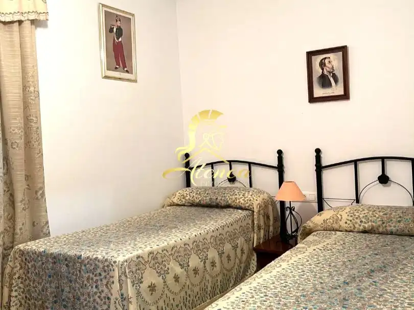 Habitación de Piso en venta en Utrera con Terraza y Balcón
