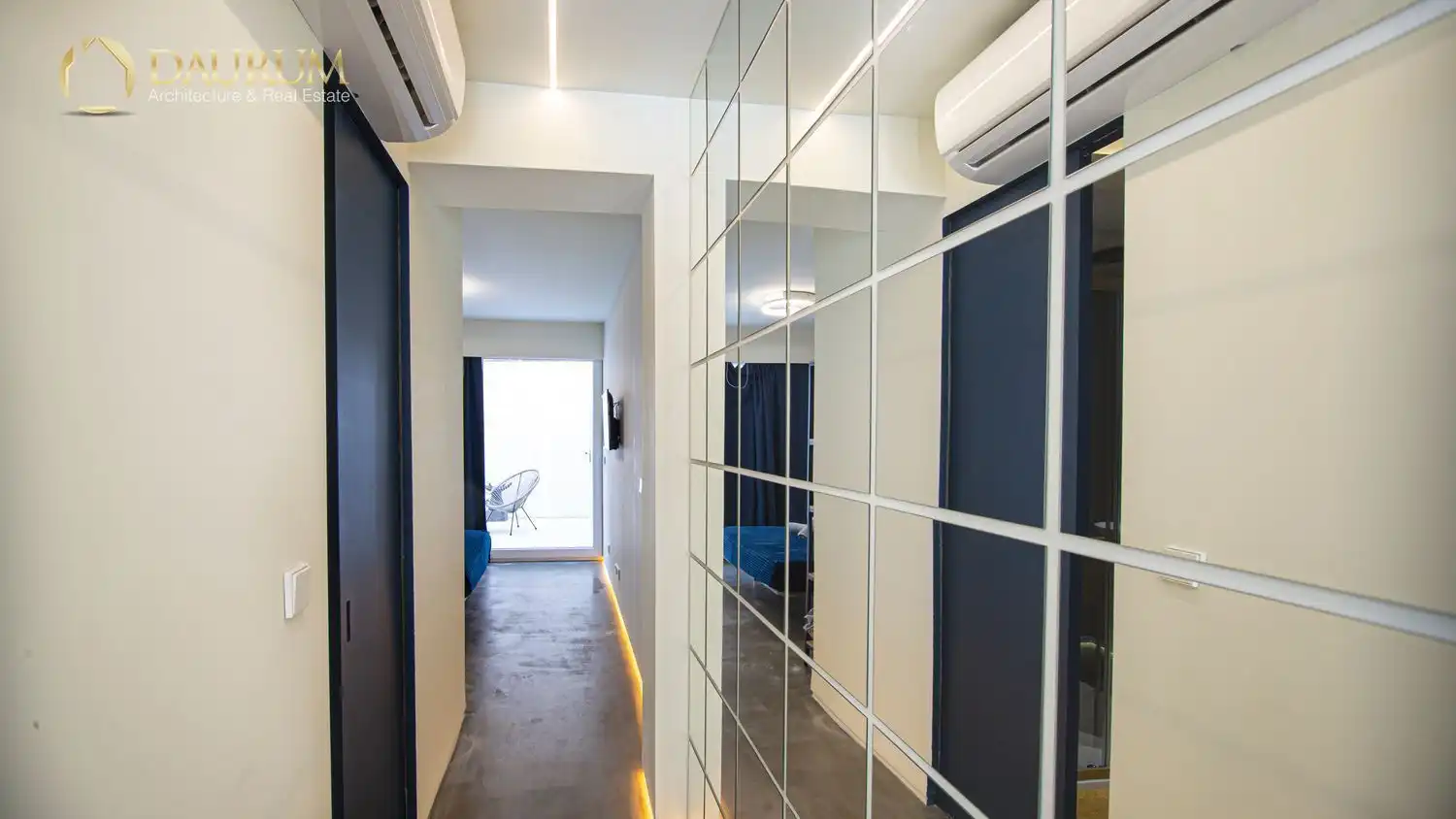 Flat for sale in Valencia  with Air Conditioner, Heating and Terrace