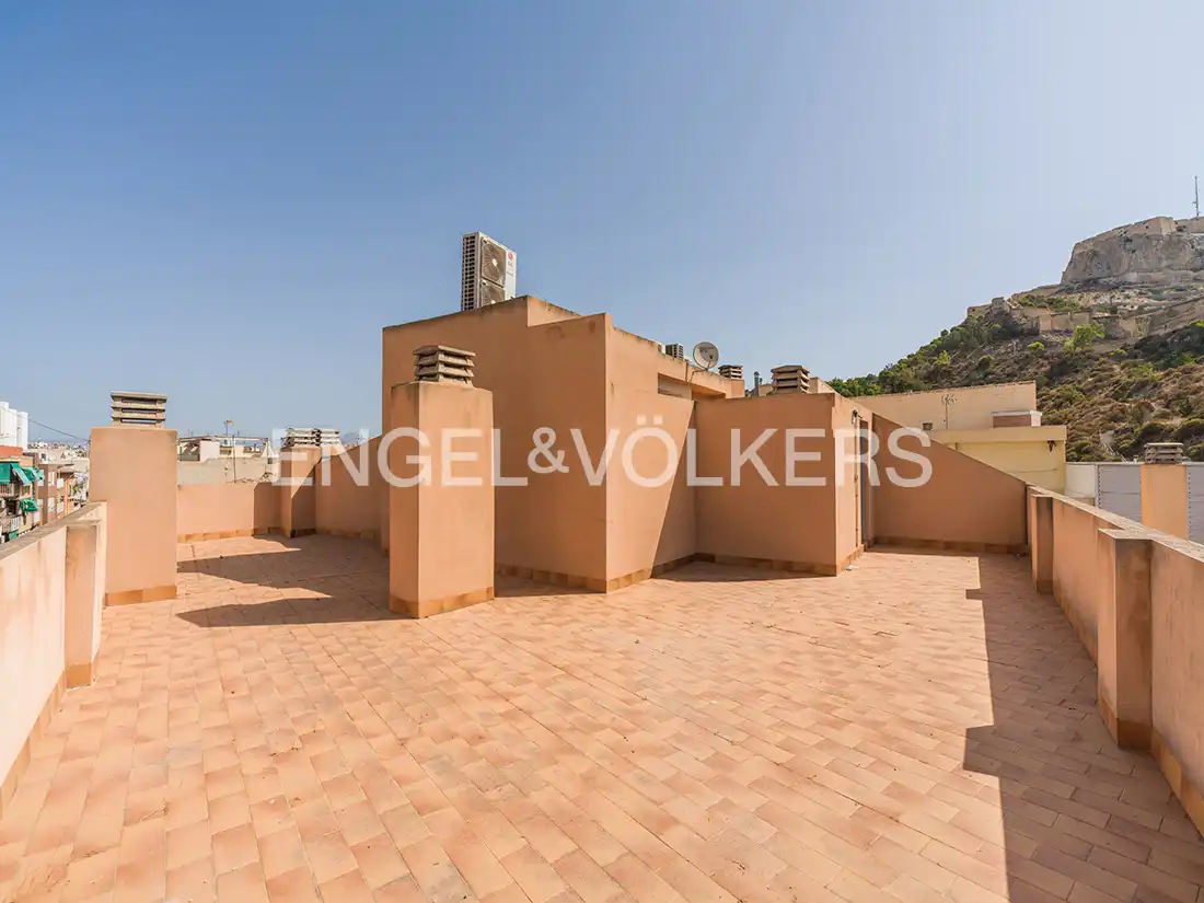 Terrace of Attic for sale in Alicante / Alacant  with Heating and Terrace
